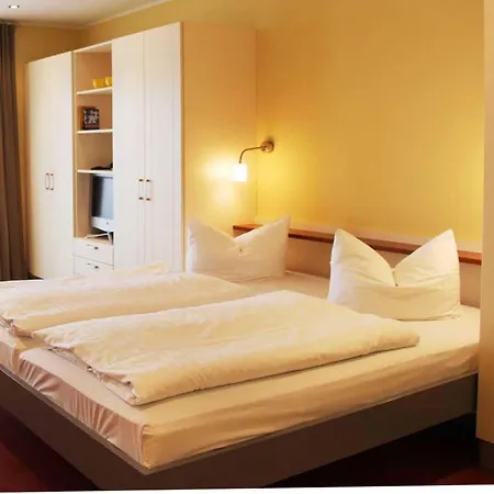 Apartment Mirow, *